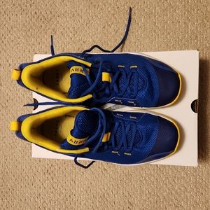 Under Armour basketball sneakers